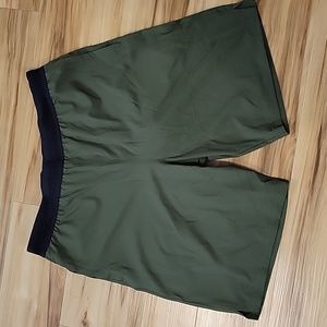 Fabletics Men's lined shorts size L